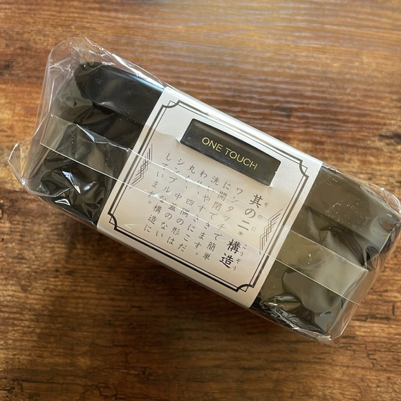 Hakoya Bento Box and Zeit Chopsticks with Case - Picture 5 of 11